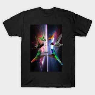 Trippy Kolibri Galaxie Vögel Glitch Techno Berlin T-Shirt